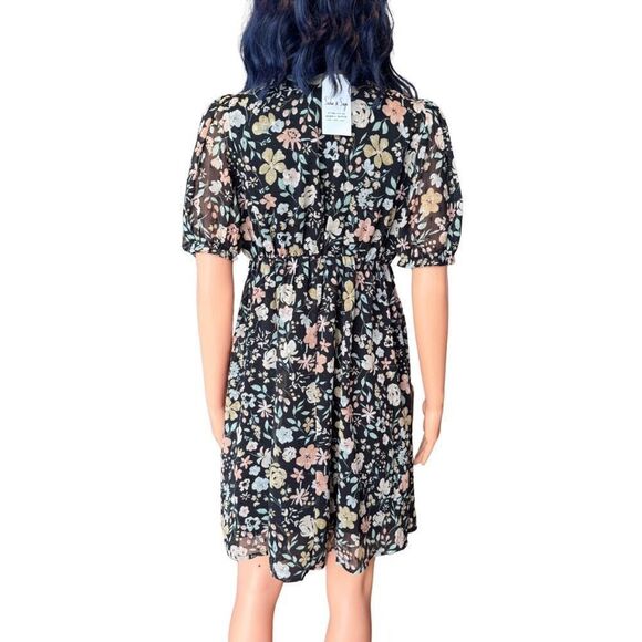NWT Sadie & Sage Black Floral Dreams V Neck Mini Dress - Picture 6 of 7